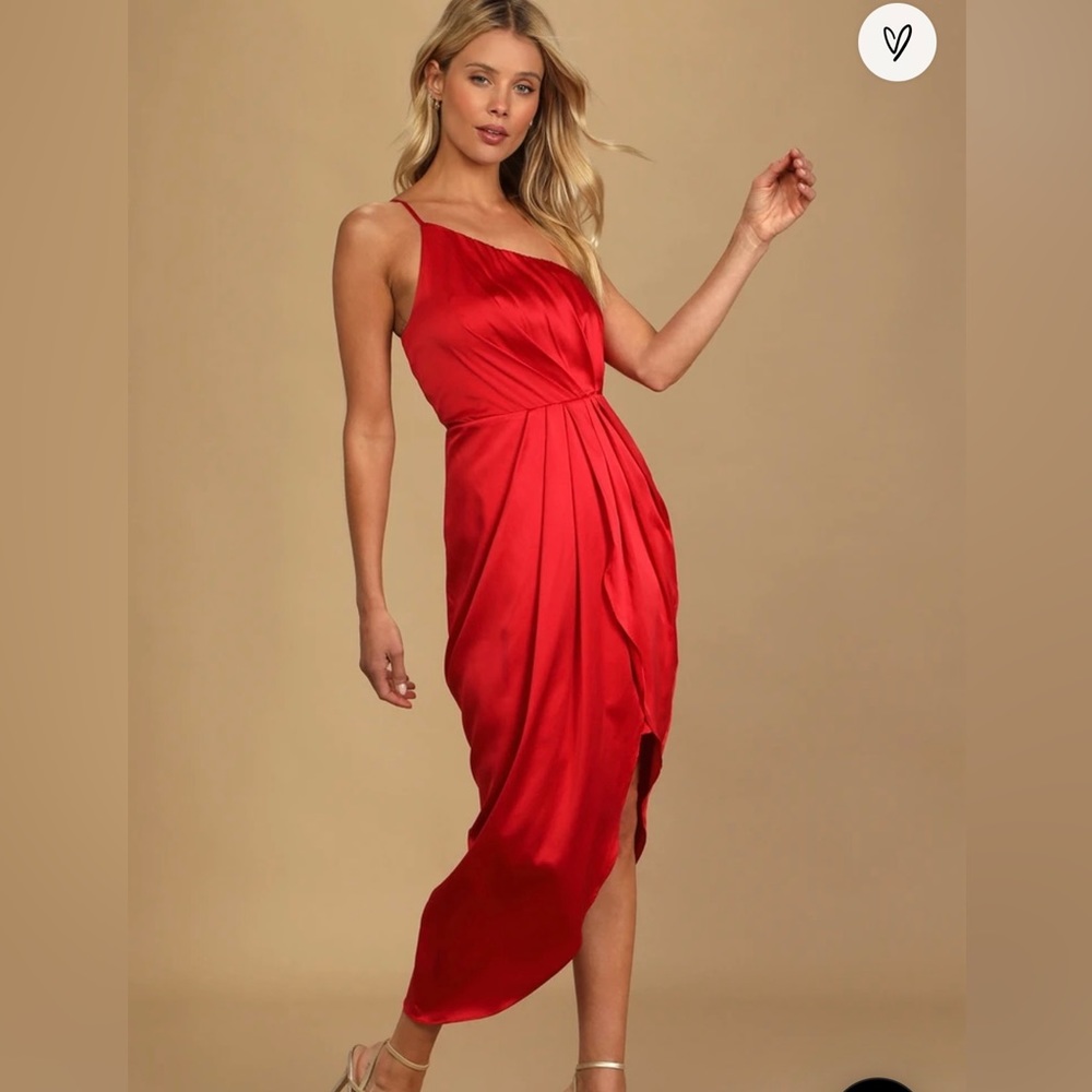 Women’s size medium Red Formal Gown